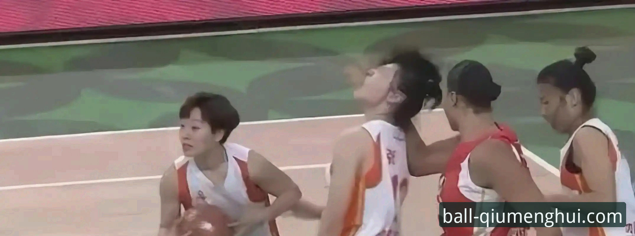 WCBA总决赛G1创纪录大胜，四川女篮主场95-61碾压山西女篮最新动态
